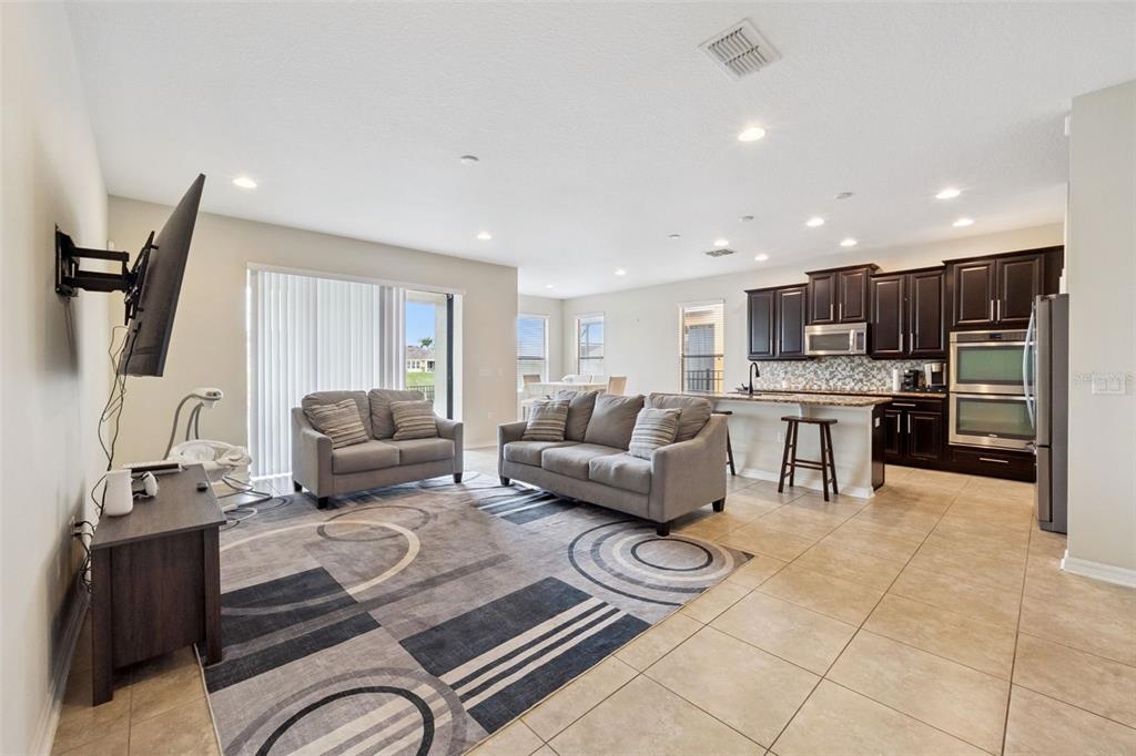 1005 Fountain Coin Loop Orlando, FL 32828 - Photo 5 of 34
