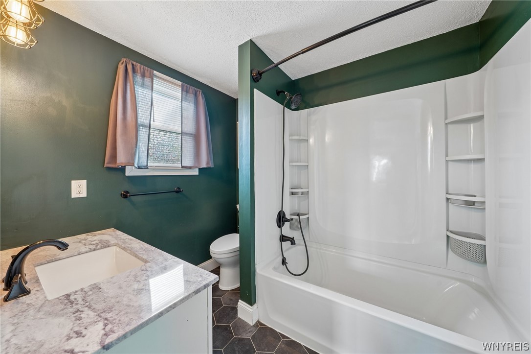 101 Hillpine Road Cheektowaga, NY 14227 - Photo 26 of 44