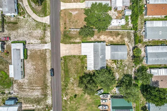 a view of a bird door of the house