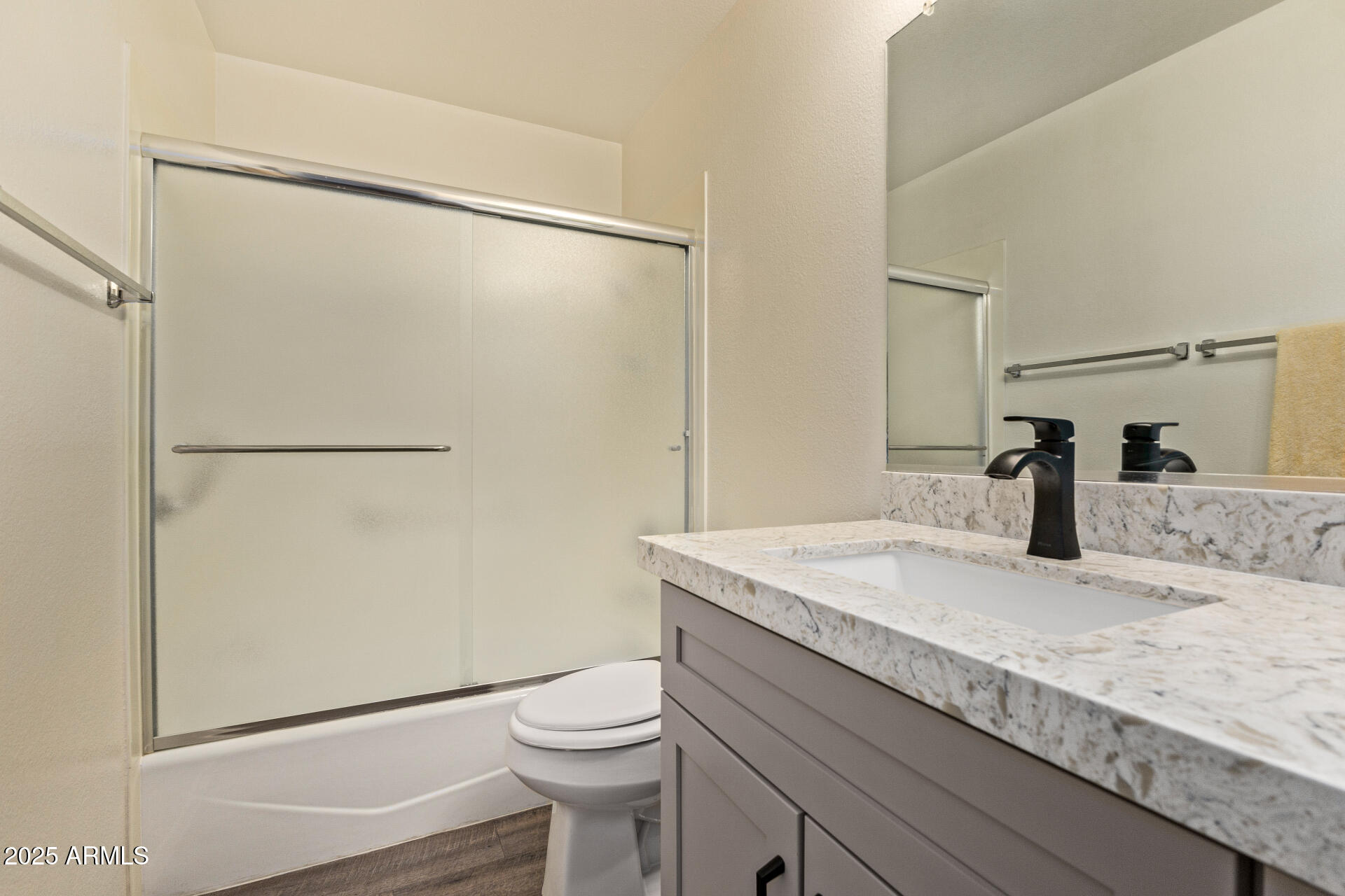 520 South Greenfield Road, Unit 34 Mesa, AZ 85206 - Photo 23 of 39 Second Bathroom