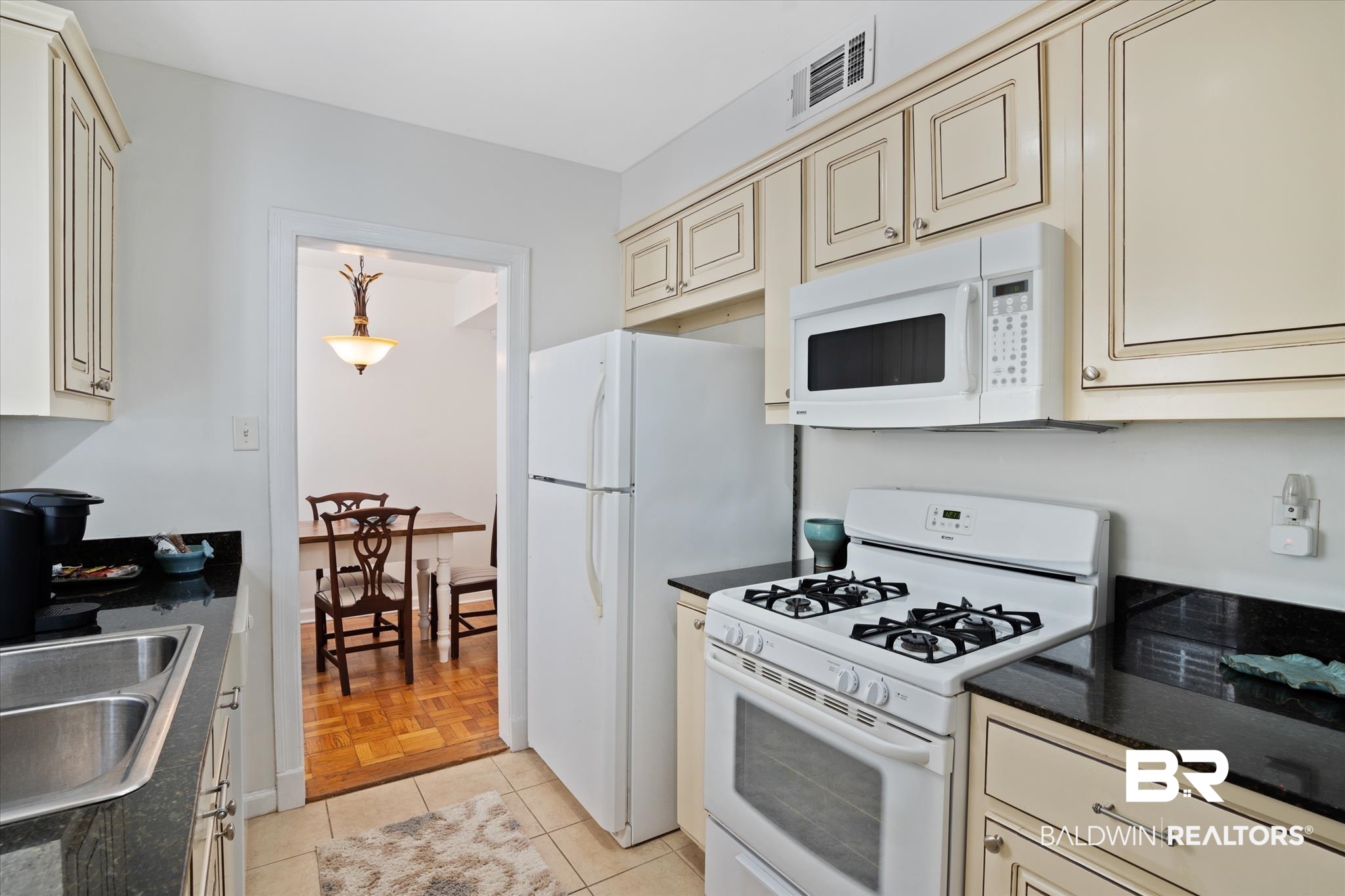 214 Upham Street, Unit 10A Mobile, AL 36607 - Photo 9 of 15