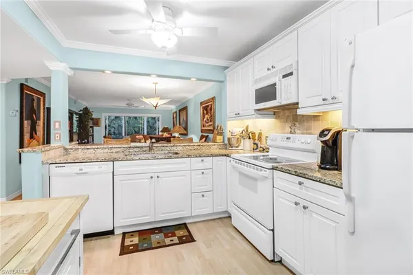 $1,999 | 3041 Sandpiper Bay Circle, Unit H201, Naples, FL 34112