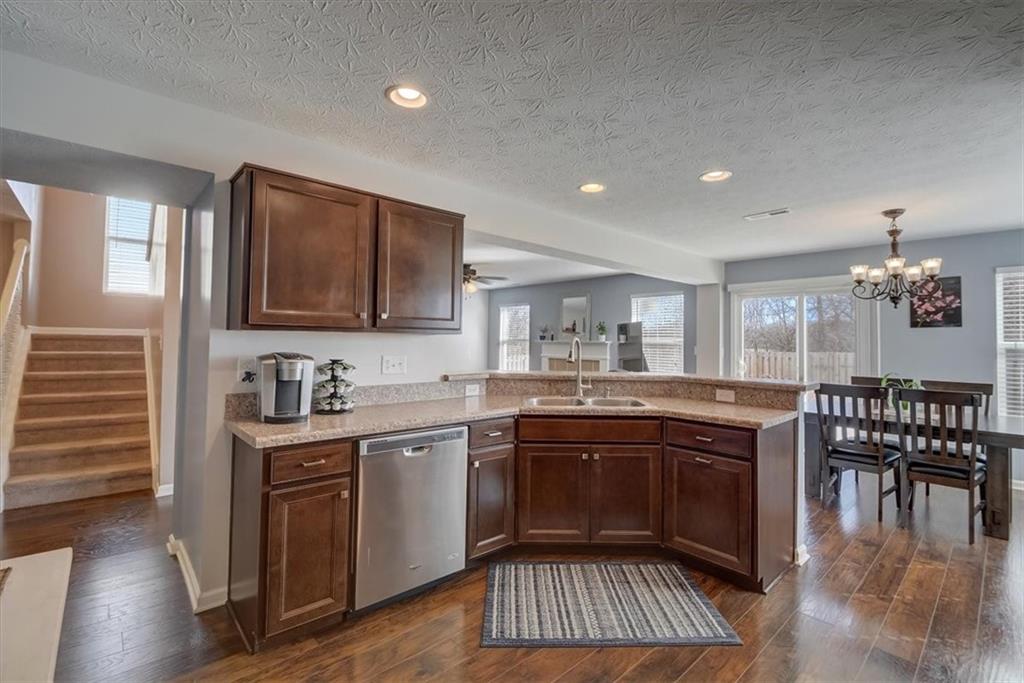 5781 Pebblebrooke Road Whitestown, IN 46075 - Photo 13 of 38