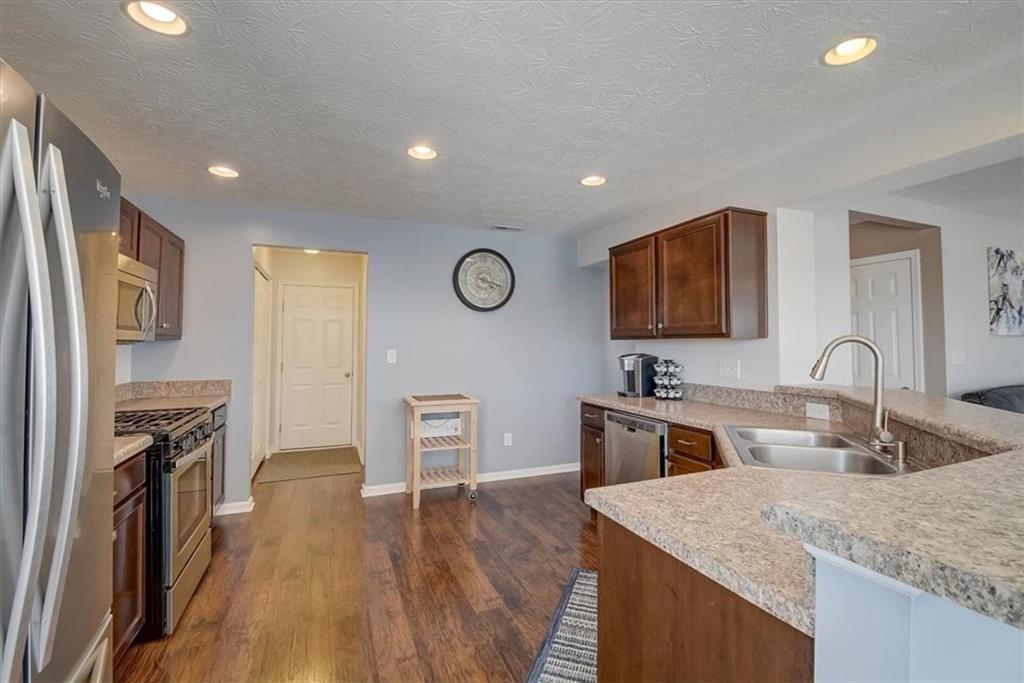 5781 Pebblebrooke Road Whitestown, IN 46075 - Photo 15 of 38