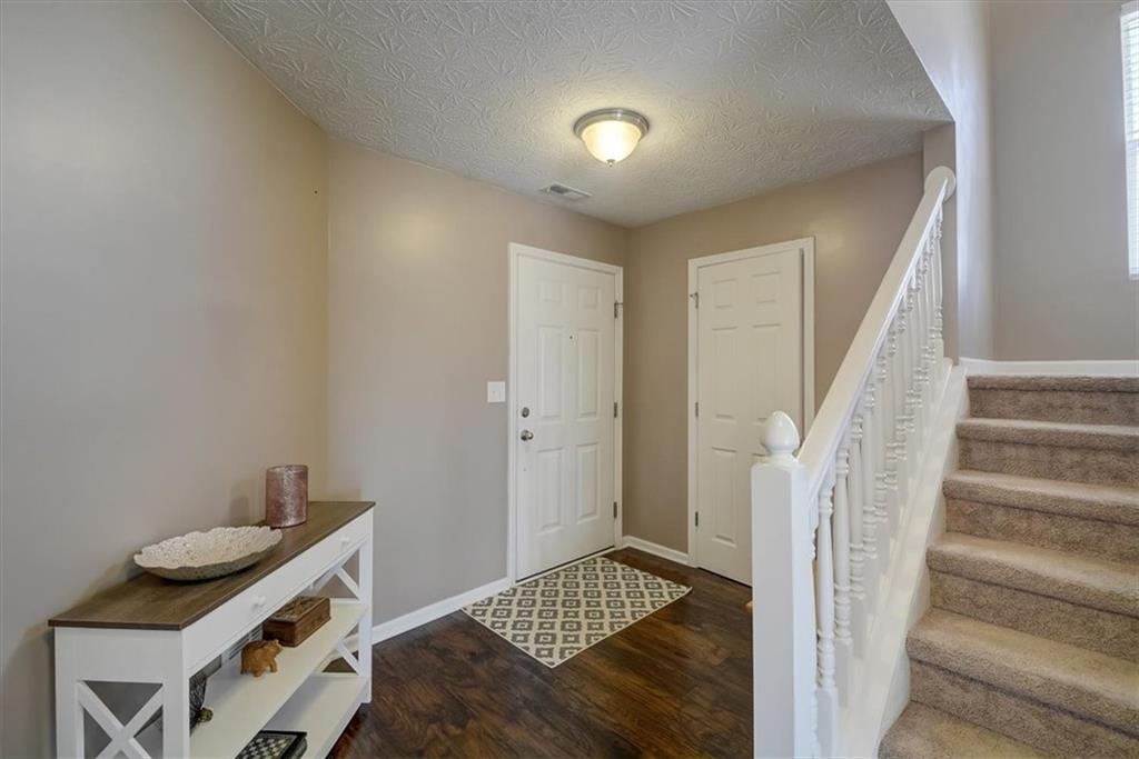 5781 Pebblebrooke Road Whitestown, IN 46075 - Photo 7 of 38