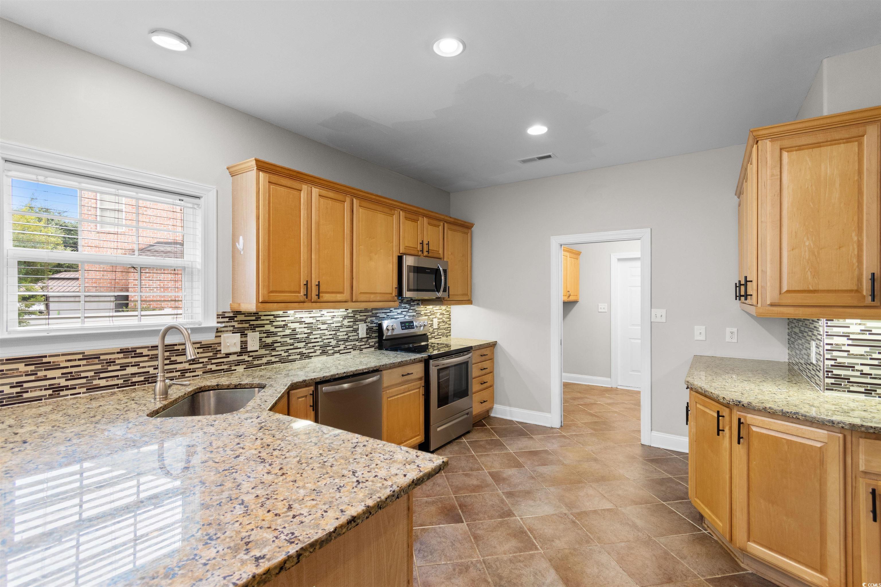 620 Ellsworth Court Myrtle Beach, SC 29579 - Photo 12 of 40