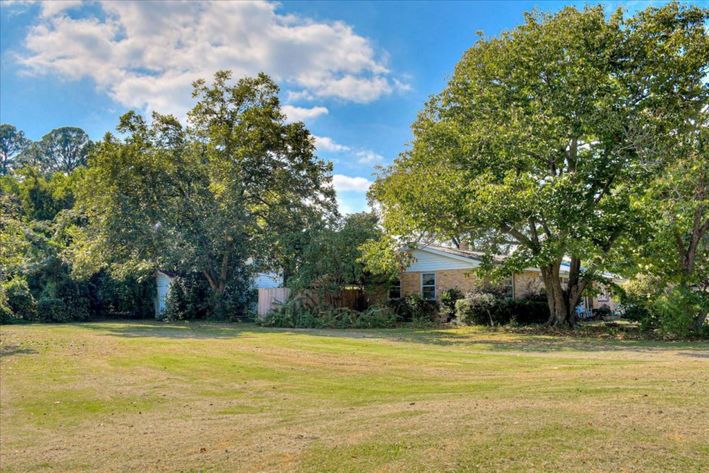 1802 Windsor Spring Road Augusta, GA 30906 - Photo 5 of 33
