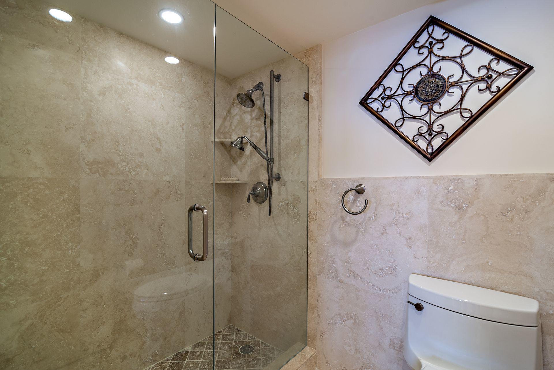 19670 South Beach Road, Unit PH C1 Tequesta, FL 33469 - Photo 15 of 31 Guest Bath