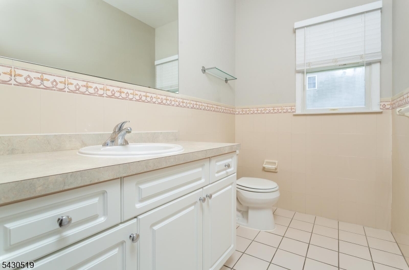 643 Old Dover Road Morris Plains, NJ 07950 - Photo 3 of 26