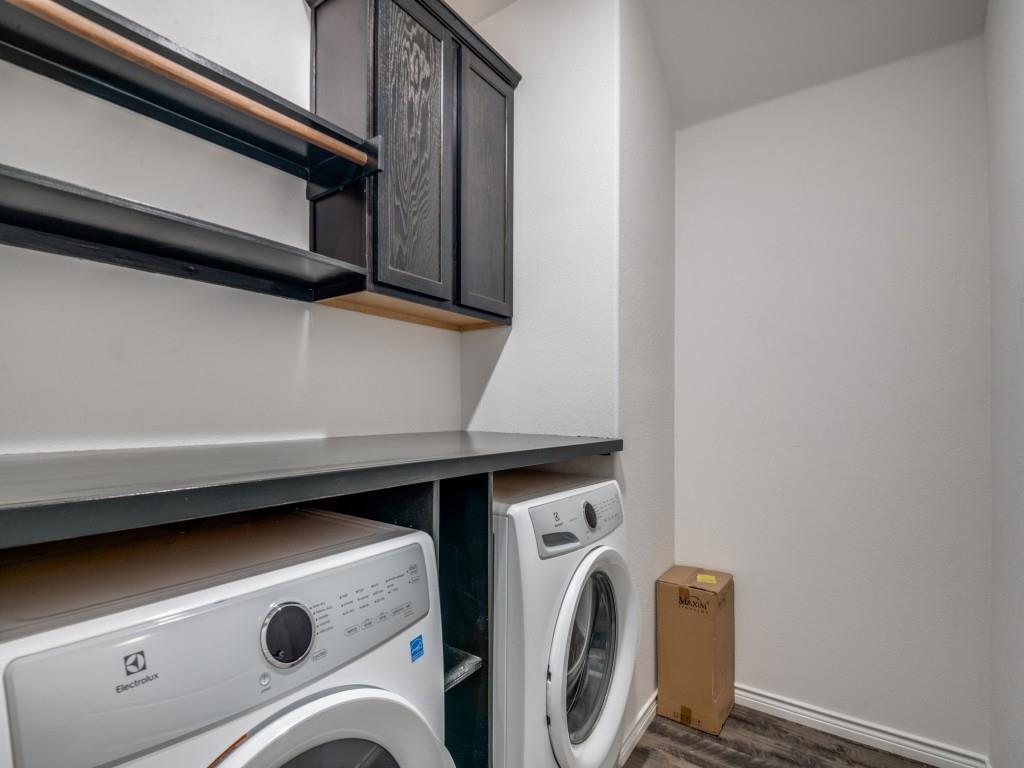 2804 Lenham Lane Forney, TX 75126 - Photo 6 of 12 a utility room with dryer and washer