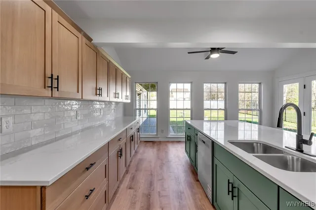 $499,900 | 1546 Evergreen Drive, Lake View, NY 14085