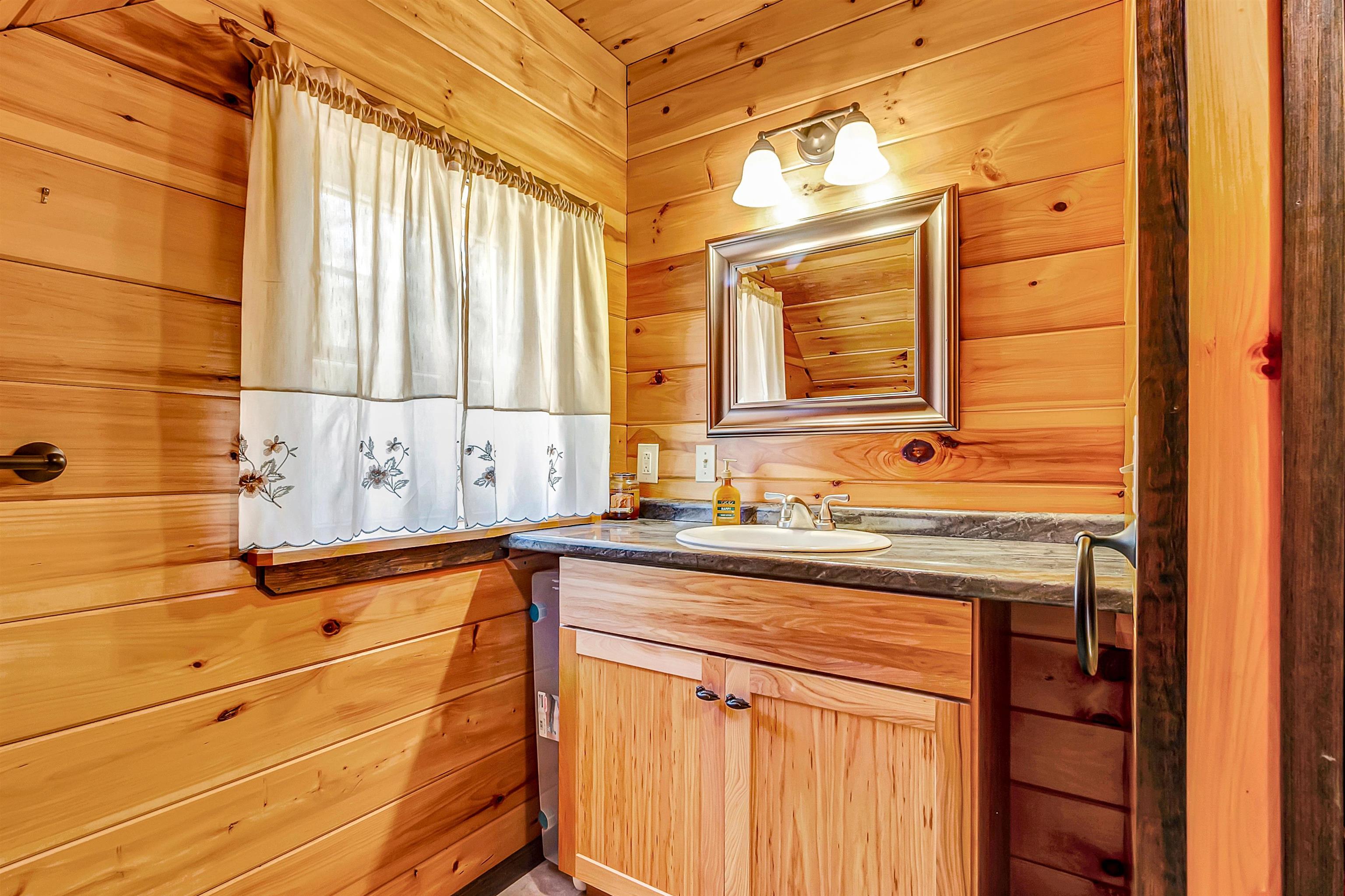 2058 East Clarendon Road Clarendon, VT 05759 - Photo 31 of 42 Gallery Image 31
