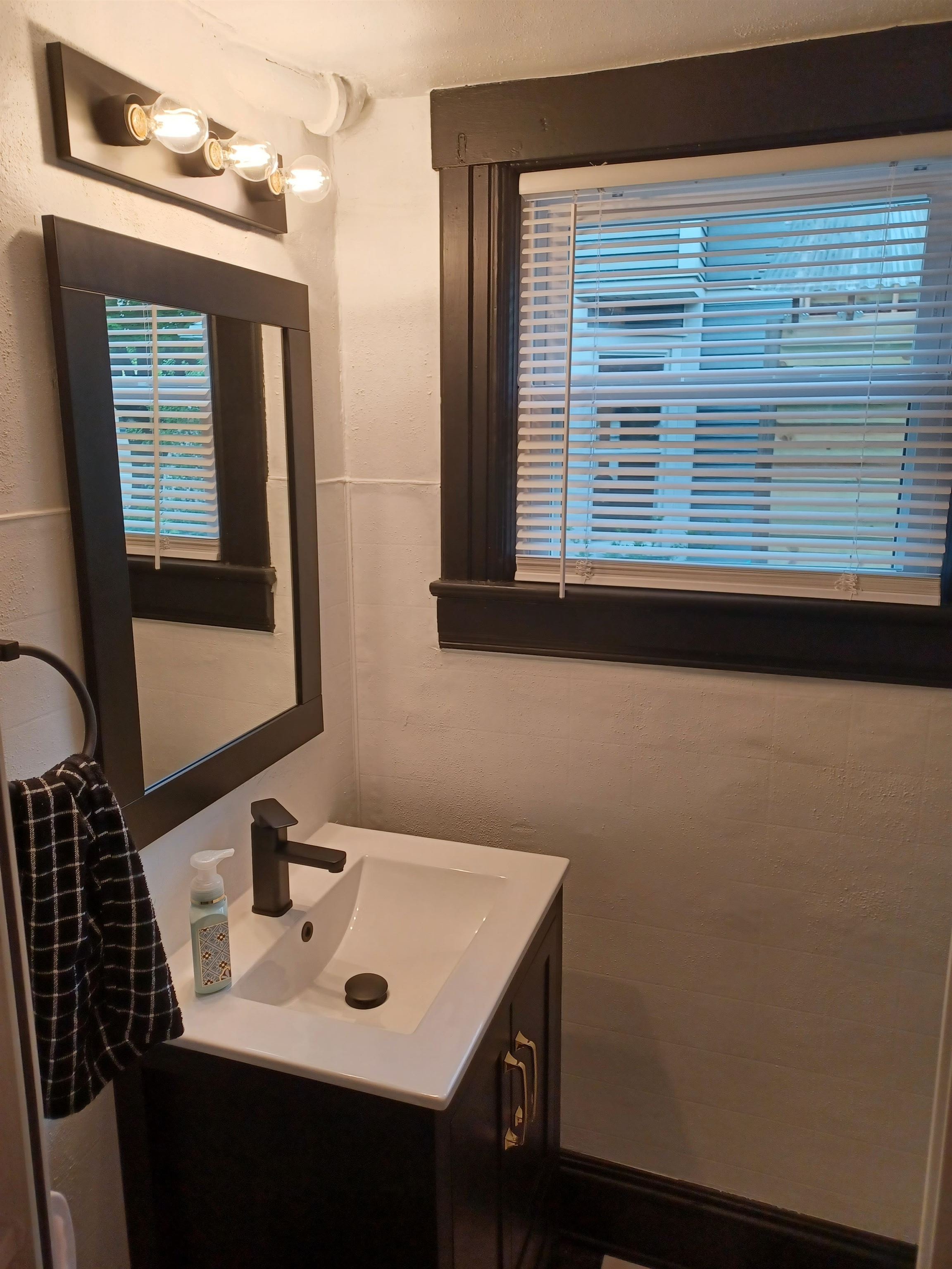 815 North Appleton Street Appleton, WI 54911 - Photo 6 of 18 Gallery Image 6