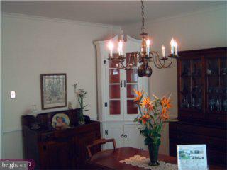 141 Golf Hills Road Havertown, PA 19083 - Photo 5 of 6