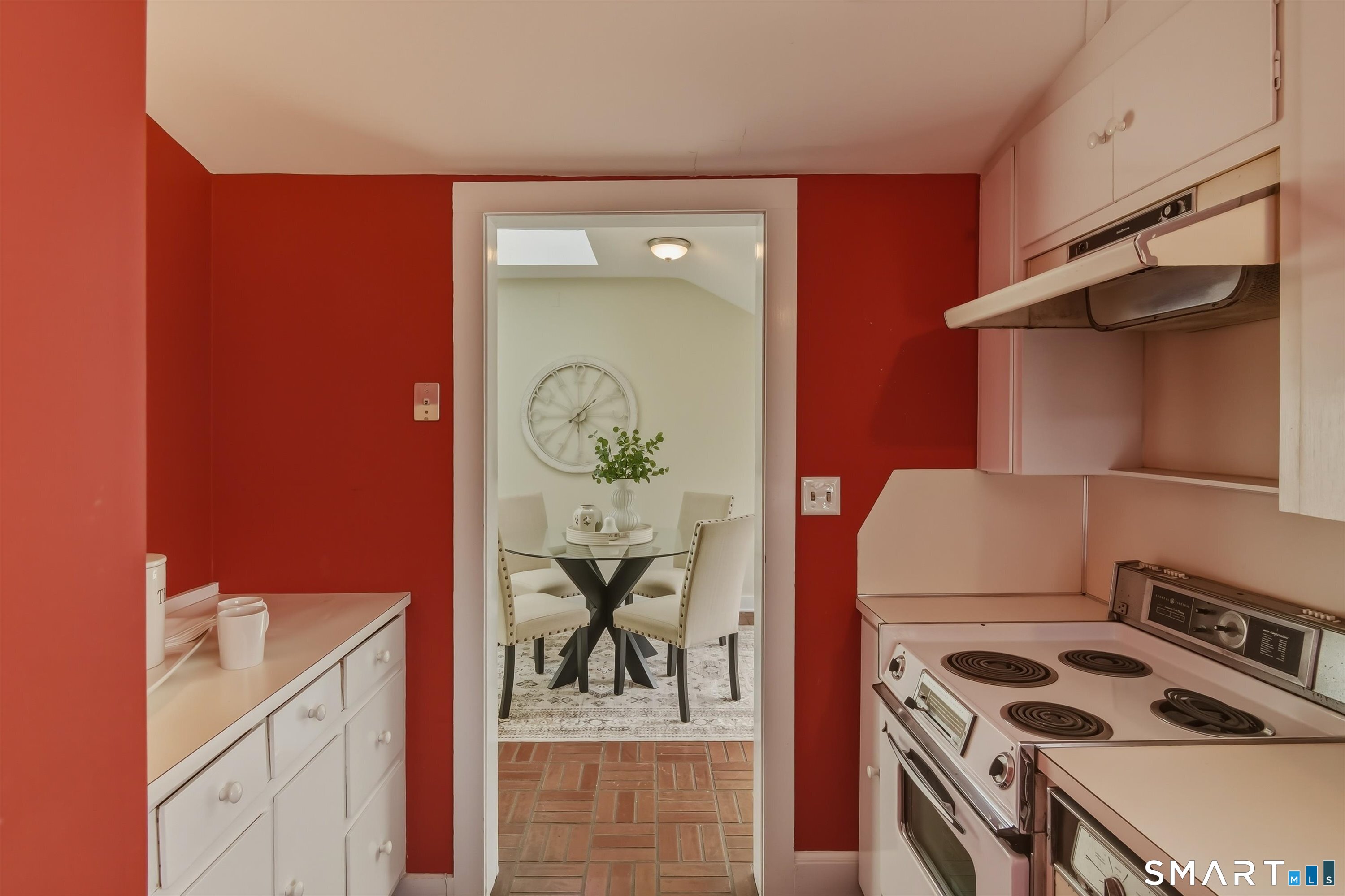 48 State Street Guilford, CT 06437 - Photo 13 of 40