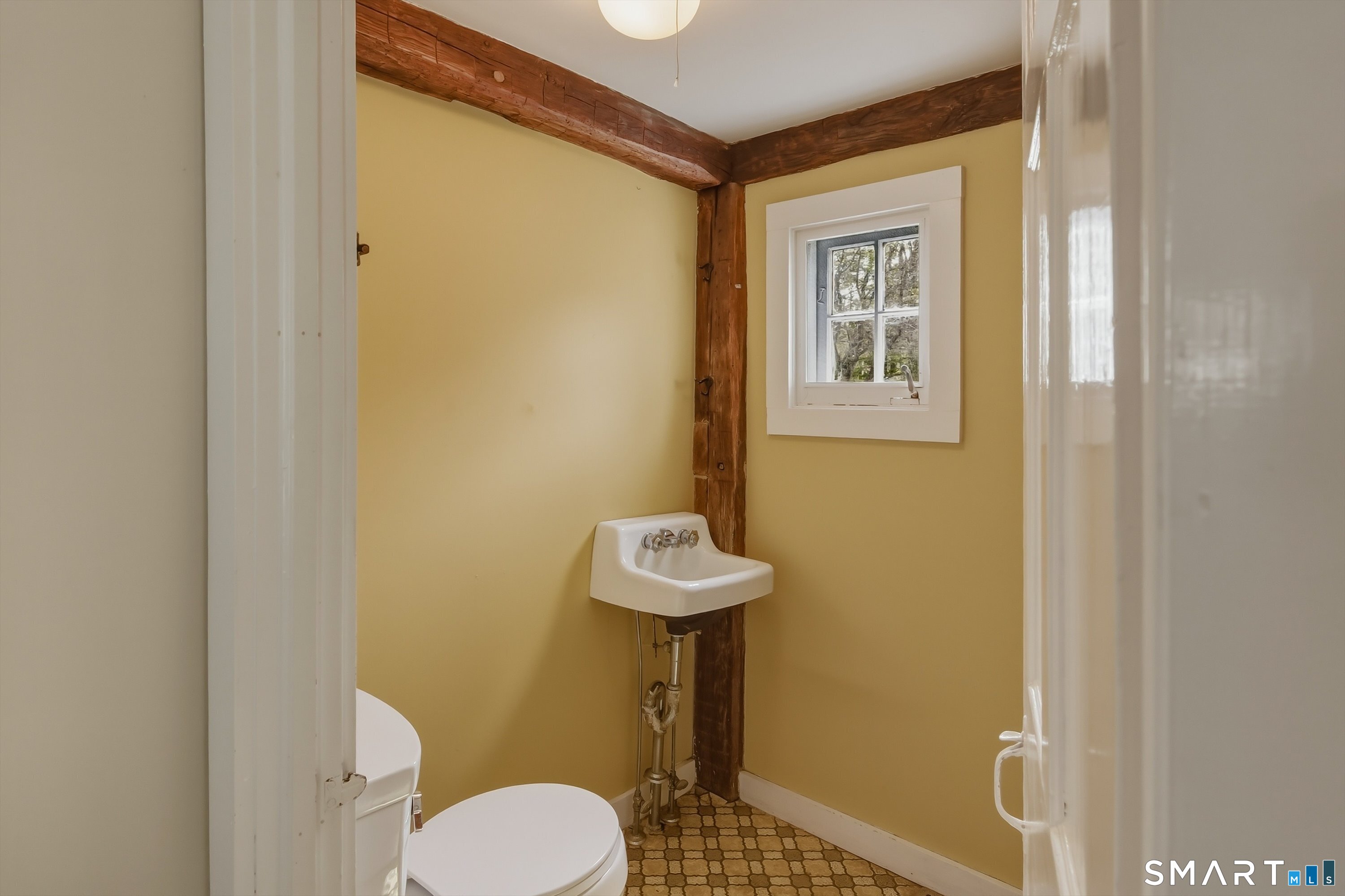 48 State Street Guilford, CT 06437 - Photo 20 of 40 Main Level Half Bath