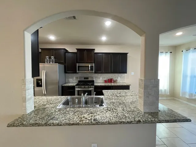 $2,250 | 1826 Bravos Manor Lane, Fresno, TX 77545