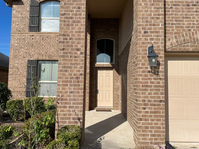 $2,250 | 1826 Bravos Manor Lane, Fresno, TX 77545