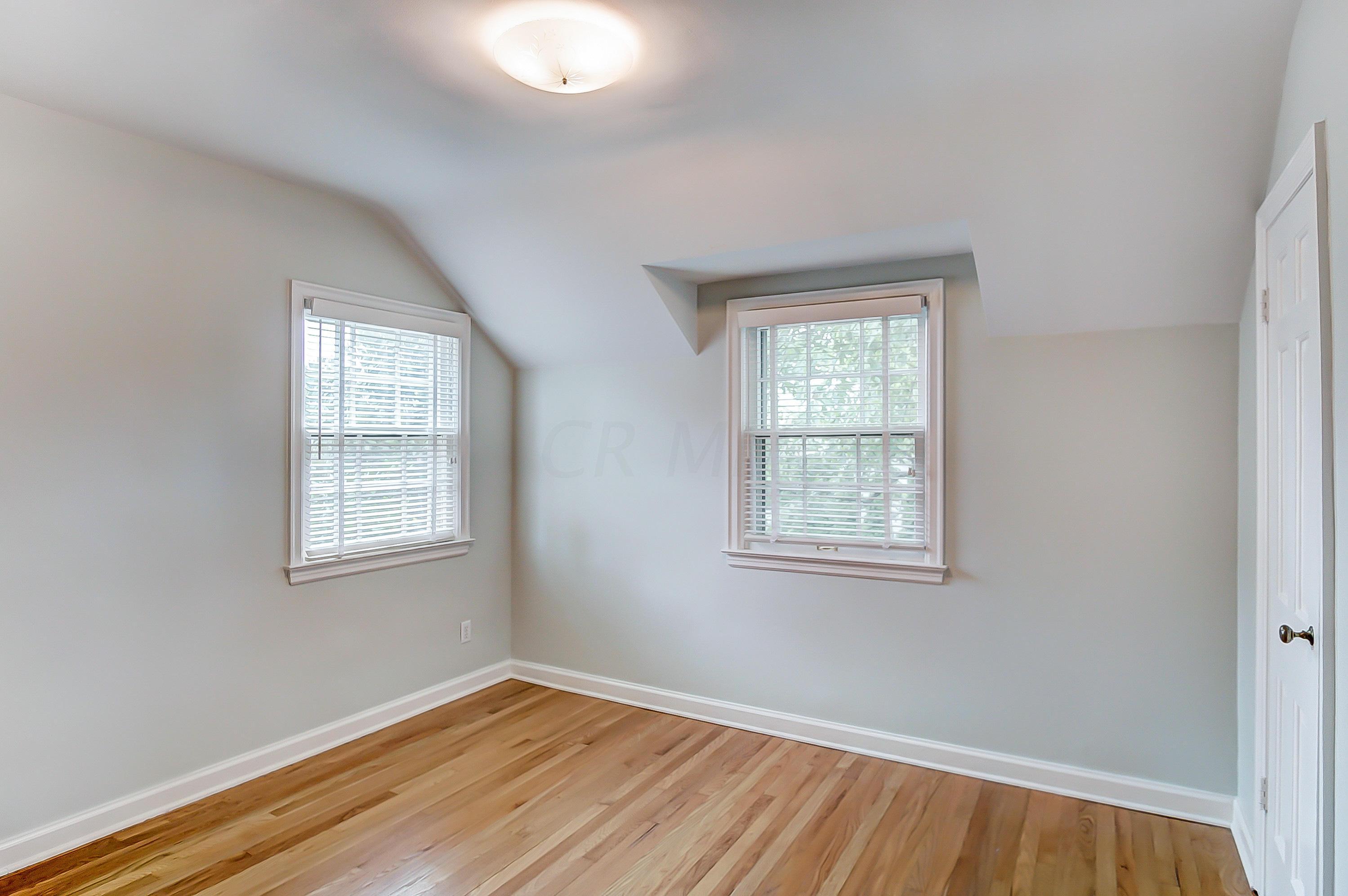 2600 Coventry Road Columbus, OH 43221 - Photo 25 of 42