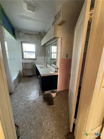 $219,000 | 1304 North 3rd Street, Temple, TX 76501