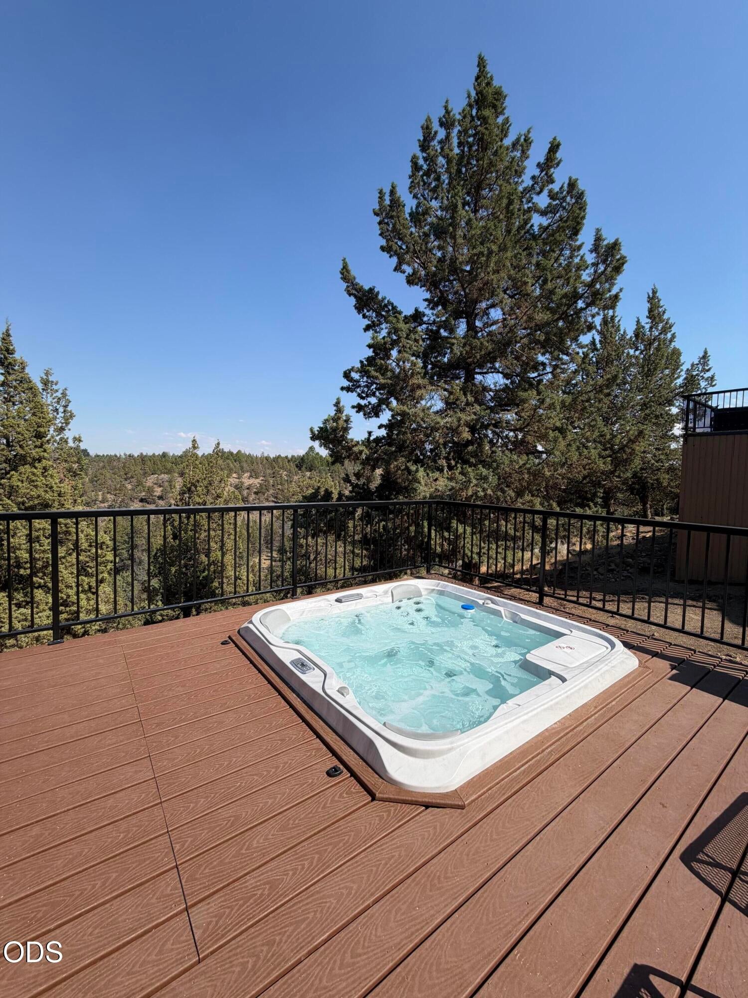 1916 Redtail Hawk Drive, Unit RV45G Redmond, OR 97756 - Photo 22 of 60 Gallery Image 22