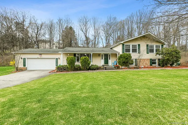 $699,000 | 77 Hill Street, Mahopac, NY 10541