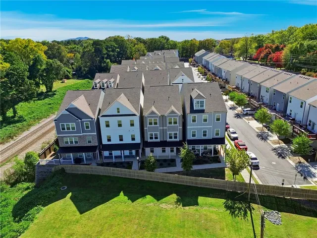 $325,000 | 2108 Irvin Court, Kennesaw, GA 30144