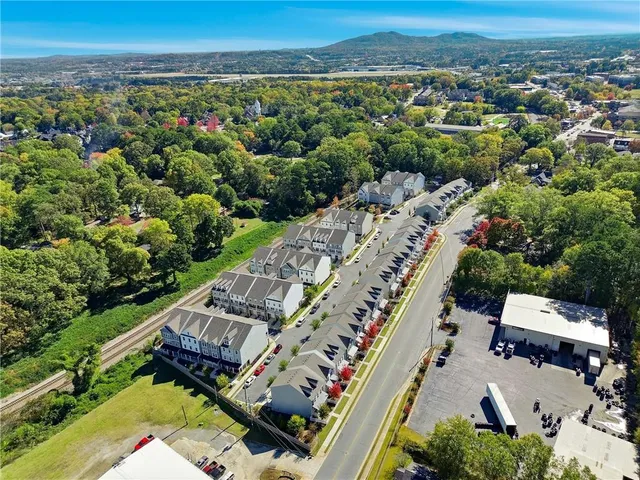 $325,000 | 2108 Irvin Court, Kennesaw, GA 30144