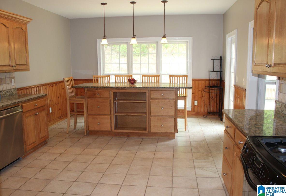 114 Hampton Lake Drive Pelham, AL 35124 - Photo 11 of 47