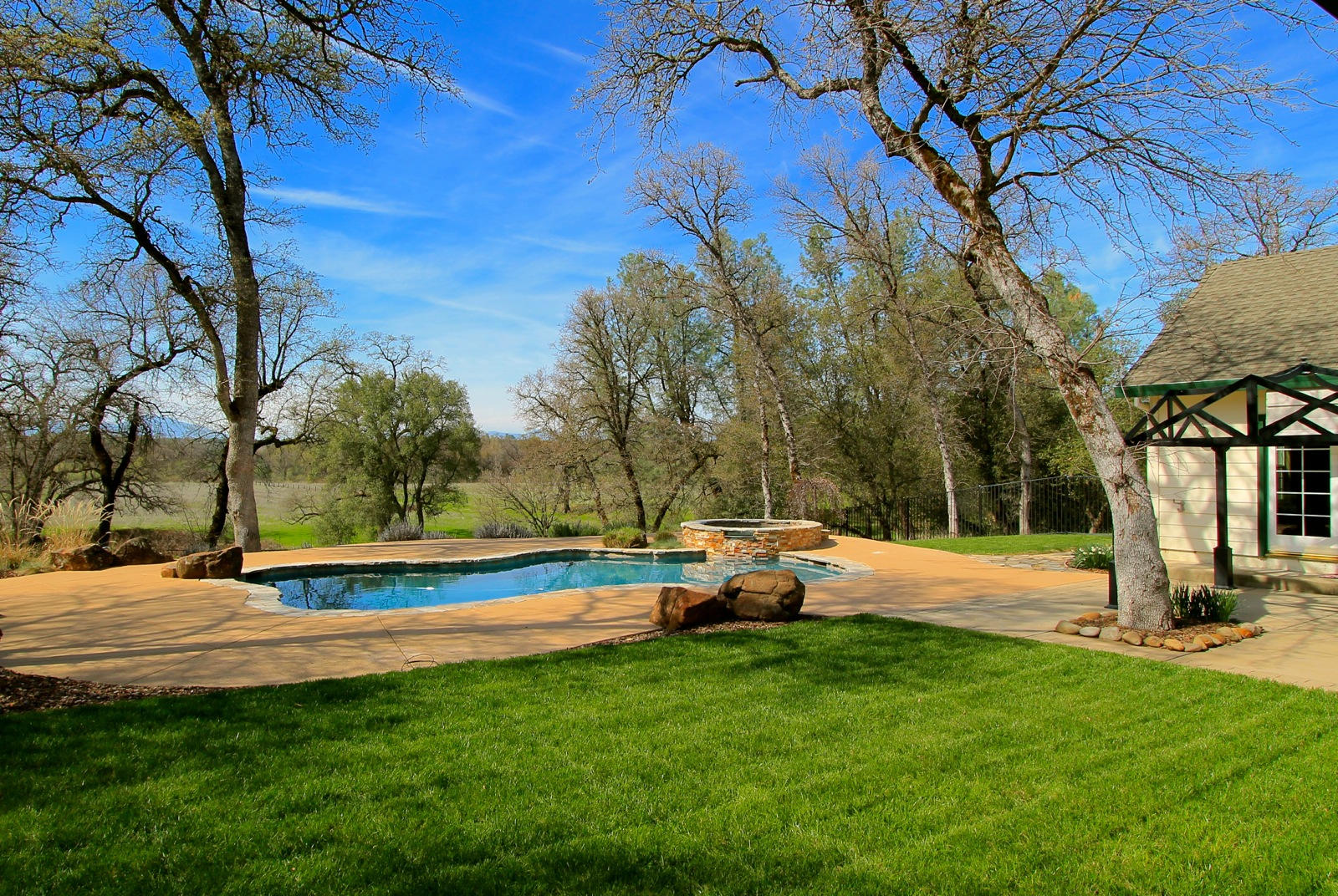 8850 Silver Bridge Road Palo Cedro, CA 96073 - Photo 12 of 42 silver13
