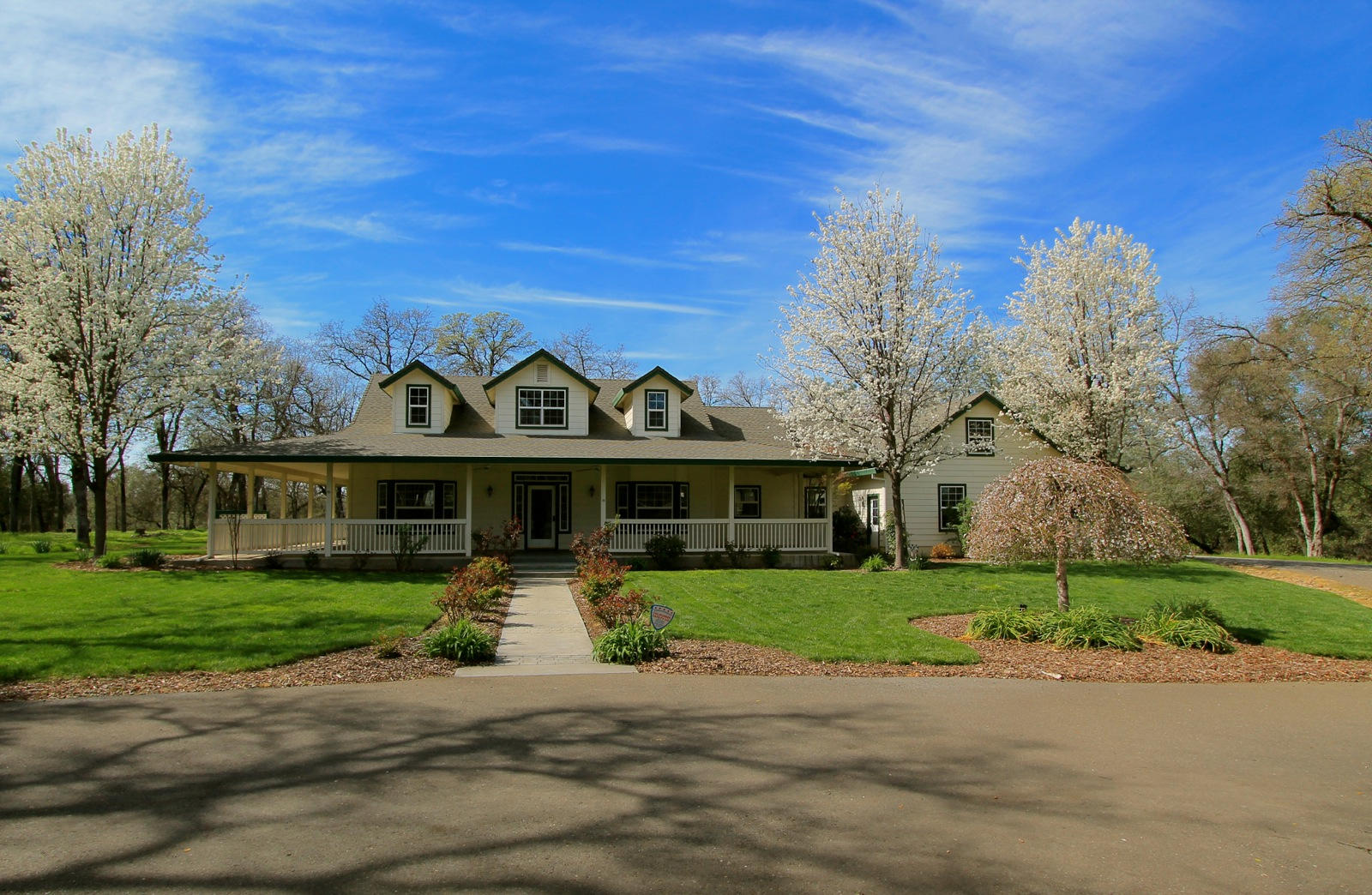 8850 Silver Bridge Road Palo Cedro, CA 96073 - Photo 3 of 42 silver04