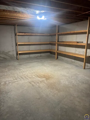 $355,000 | 495 13th Street, Tonganoxie, KS 66086