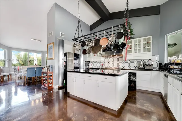 $2,799,000 | 19870 Southwest 190th Street, Miami, FL 33187