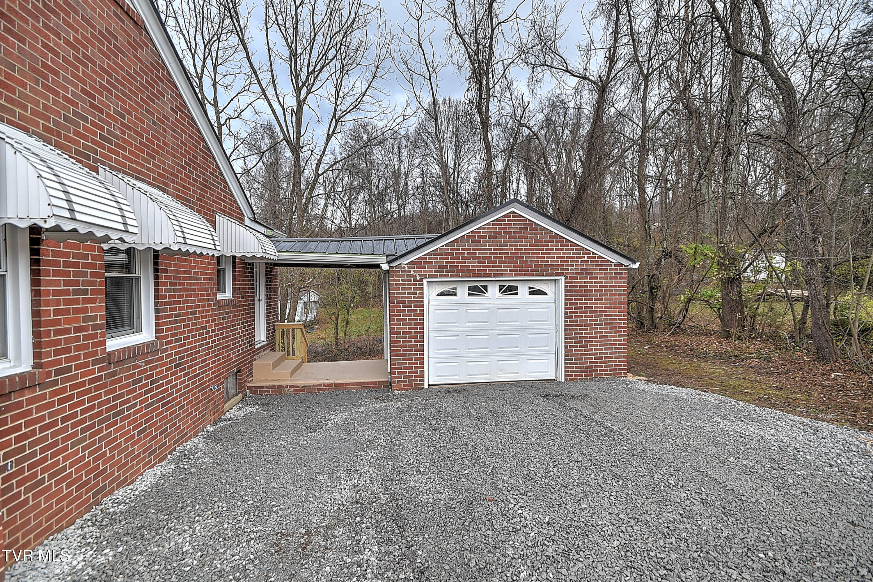 1463 Southside Road Elizabethton, TN 37643 - Photo 3 of 39 1463 Southside CP-4