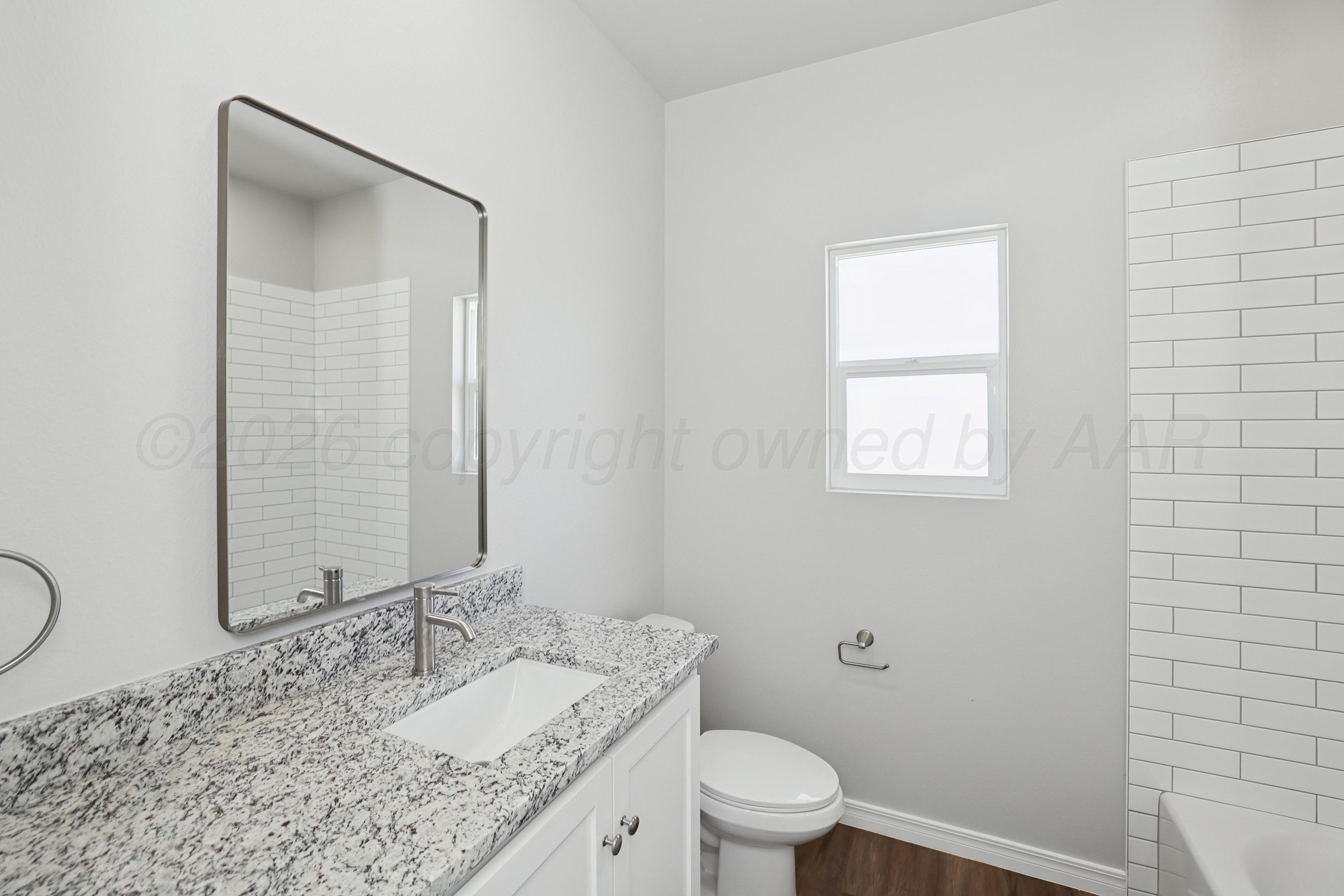 900 West Maple White Deer, TX 79097 - Photo 20 of 25 19-Bathroom