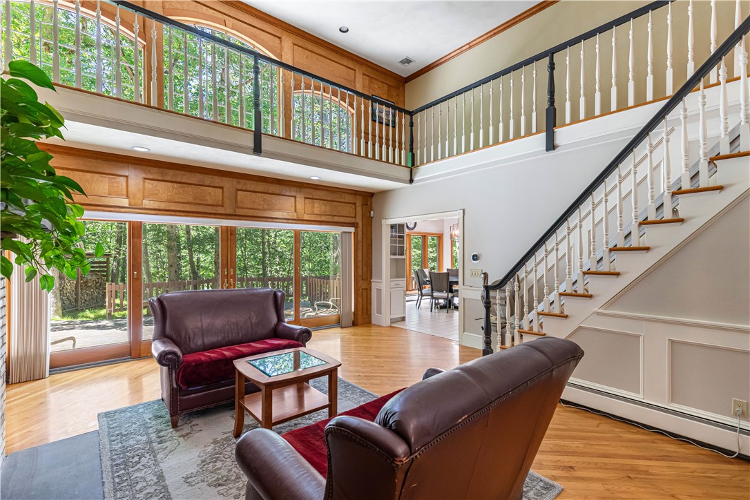 7 Kings Row Cumberland, RI 02864 - Photo 12 of 50