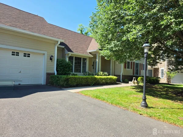 $549,000 | 47 Hedge Row Road, Plainsboro, NJ 08540