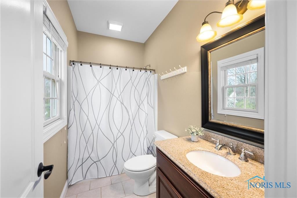 26017 Seminary Road Perrysburg, OH 43551 - Photo 38 of 49 Gallery Image 38