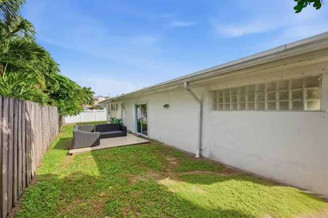 $775,000 | 4421 Northeast 23rd Avenue, Lighthouse Point, FL 33064