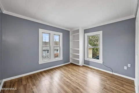 a view of an empty walk in closet