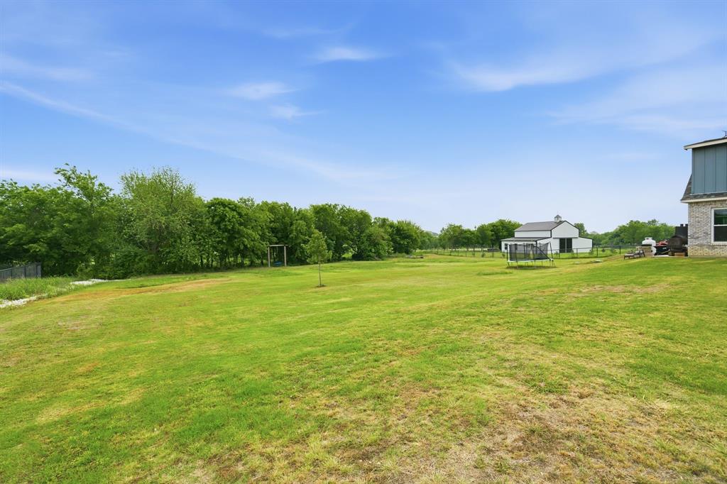 10210 Finch Road Sanger, TX 76266 - Photo 34 of 39