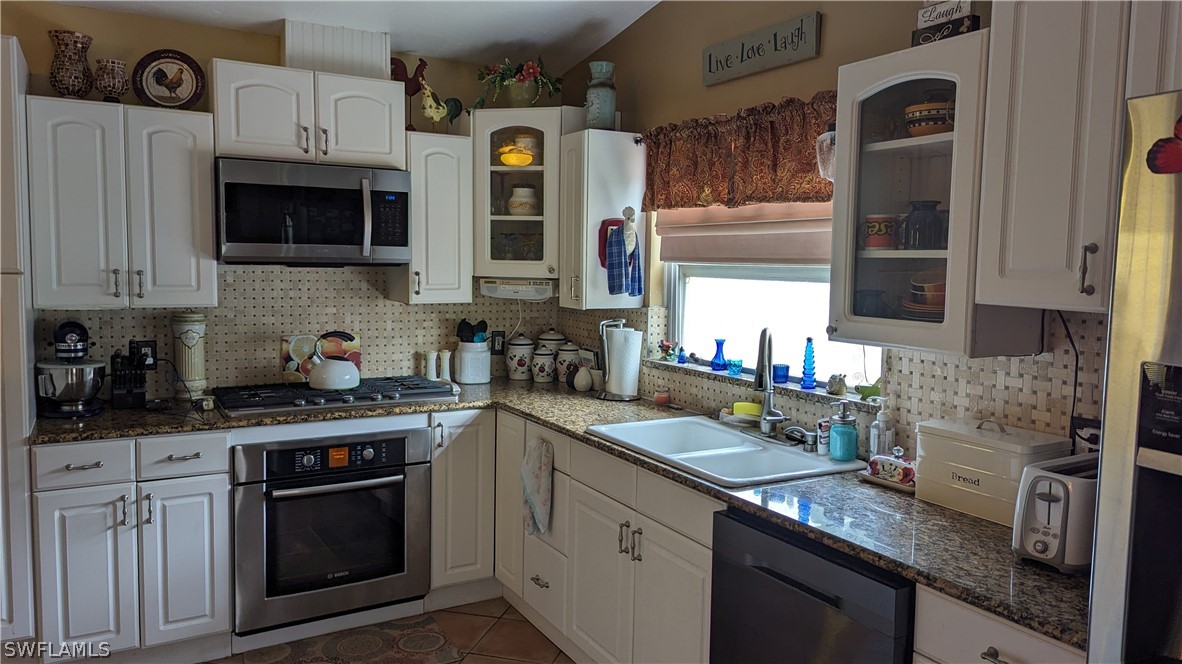 15476 Spring Line Lane Fort Myers, FL 33905 - Photo 8 of 34 Gallery Image 8
