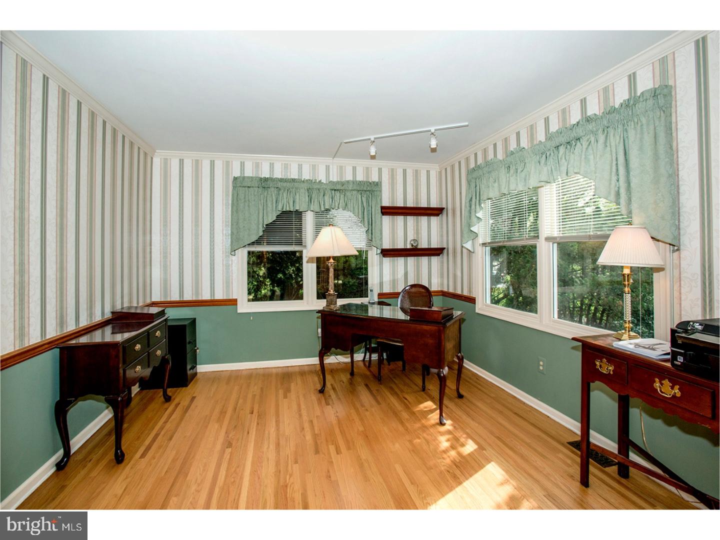 18 Priory Road Princeton Junction, NJ 08550 - Photo 4 of 24