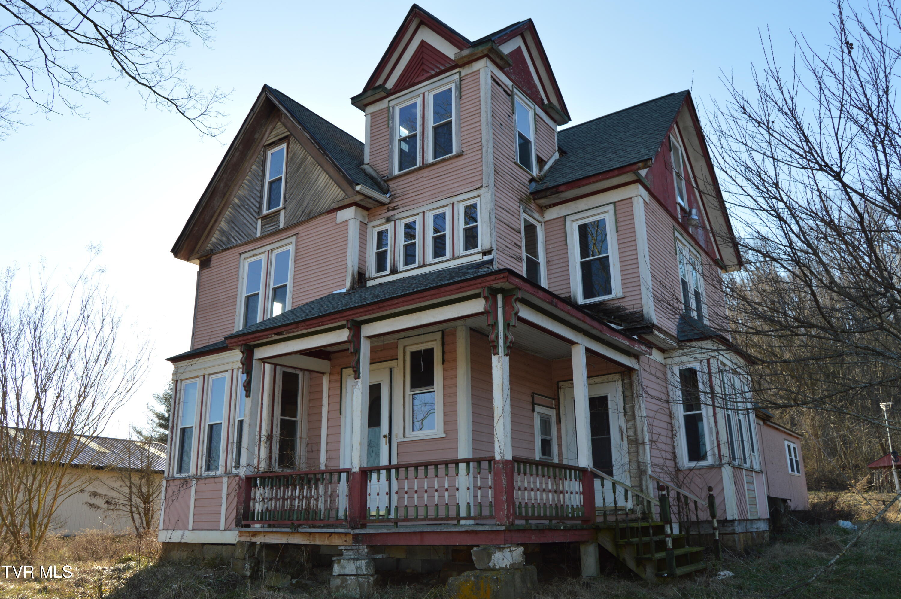 1663 Barkley Road Greeneville, TN 37745 - Photo 1 of 27 DSC_0369 - Copy