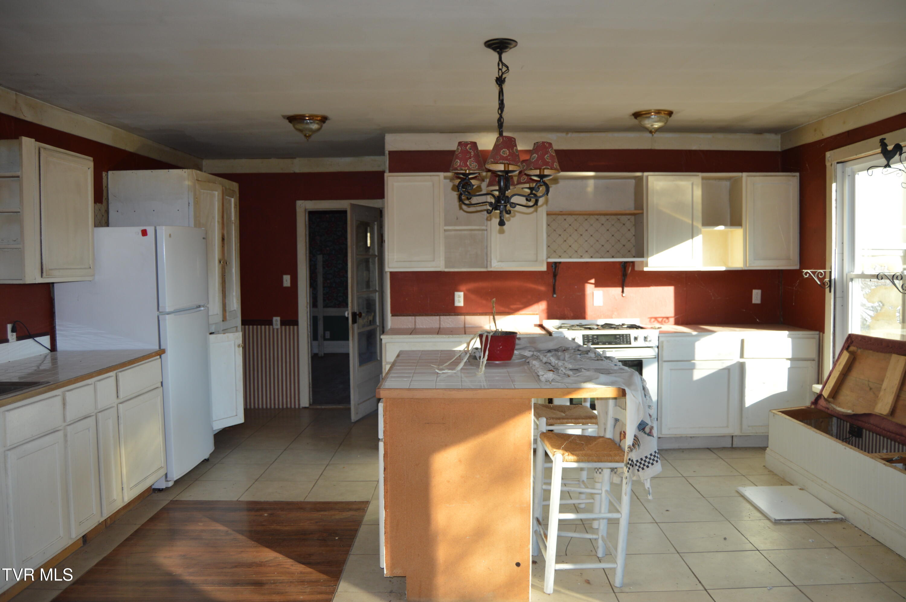 1663 Barkley Road Greeneville, TN 37745 - Photo 14 of 27 DSC_0380 - Copy