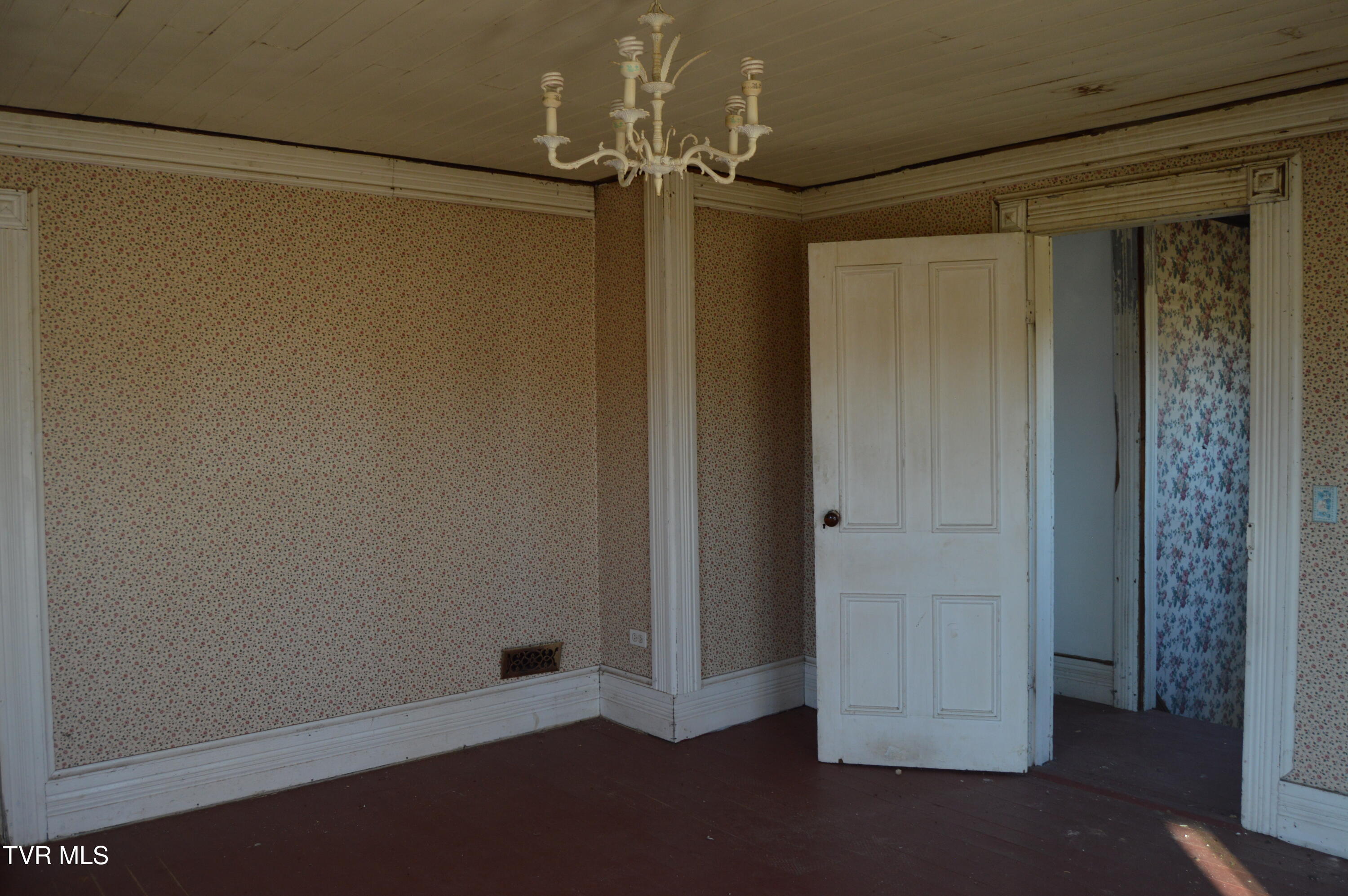 1663 Barkley Road Greeneville, TN 37745 - Photo 16 of 27 DSC_0382