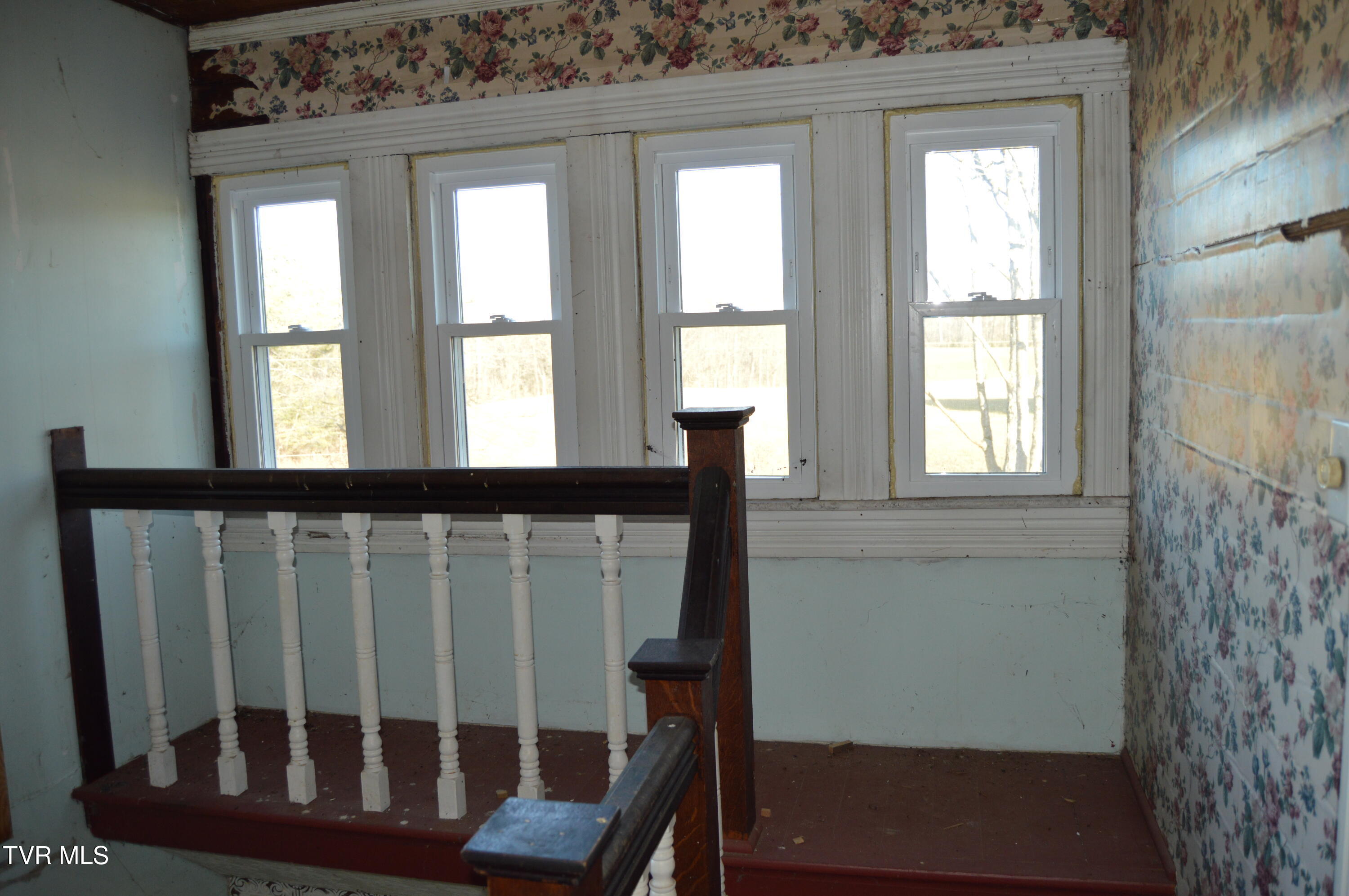 1663 Barkley Road Greeneville, TN 37745 - Photo 10 of 27 DSC_0387 - Copy