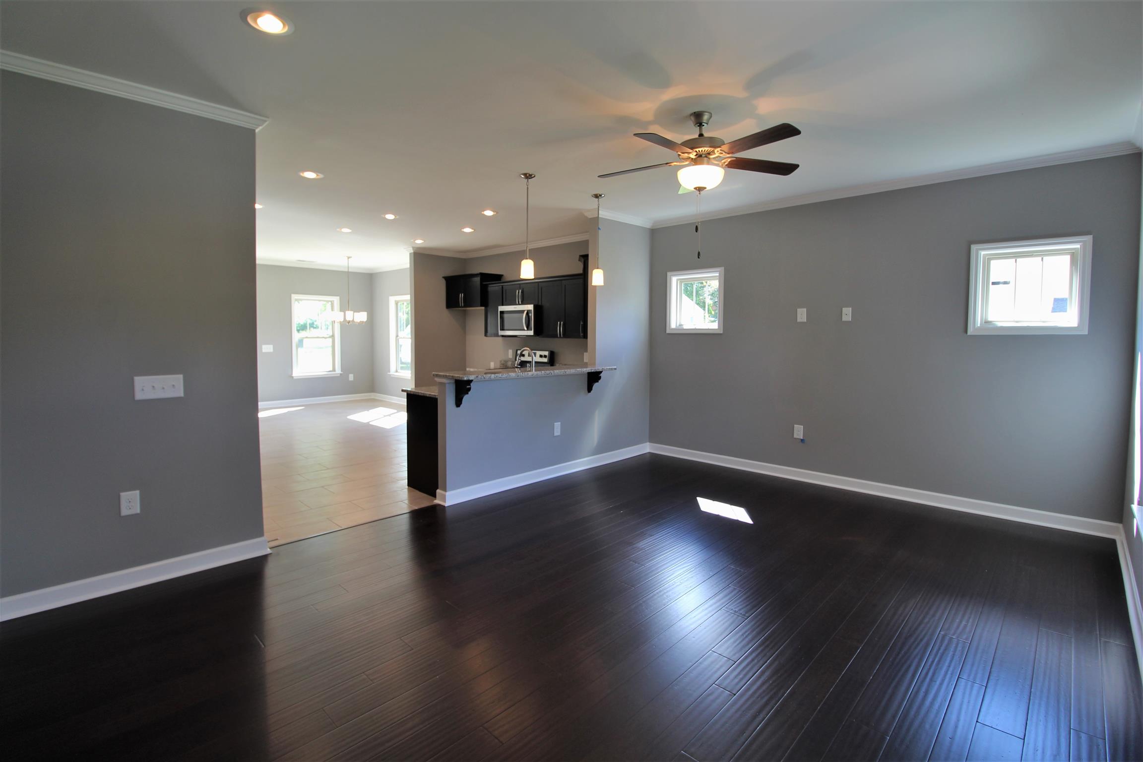 214 East Spring Street Lebanon, TN 37087 - Photo 3 of 22 Gallery Image 3