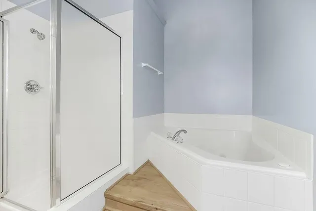 $305,000 | 3103 Northeast 63rd Terrace, Kansas City, MO 64119