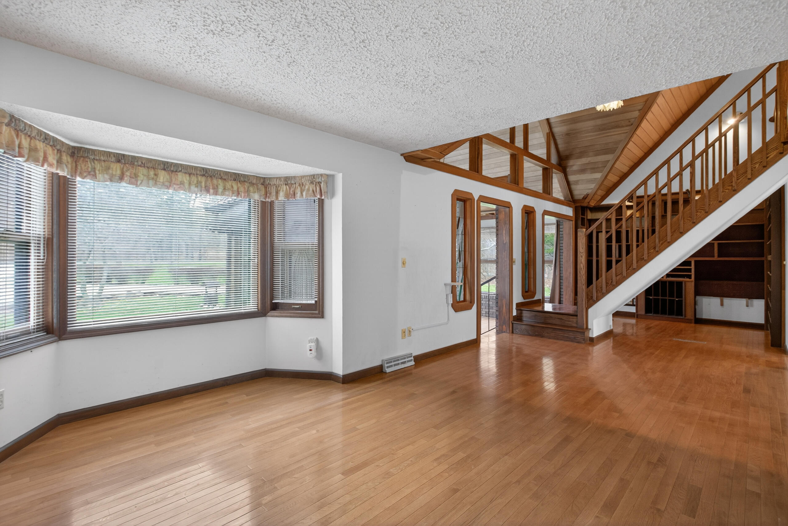 6284 Stofer Road Chelsea, MI 48118 - Photo 7 of 104 019_0N0A8135